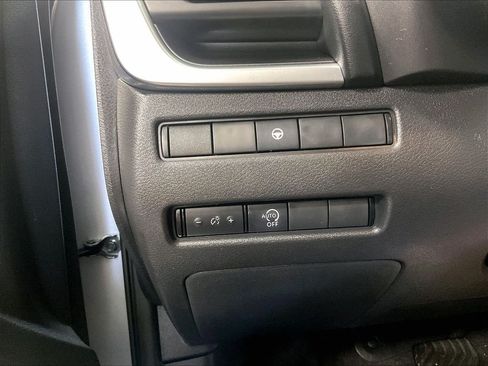 Used 2023 Nissan Rogue SV AWD/4WD image 26