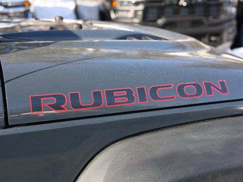 Used 2016 Jeep Wrangler Unlimited Rubicon image 9