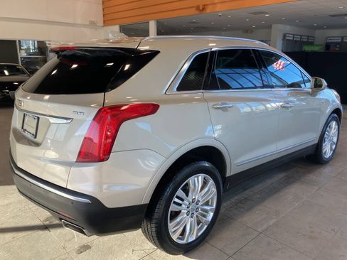 Used 2017 Cadillac XT5 Premium Luxury image 5
