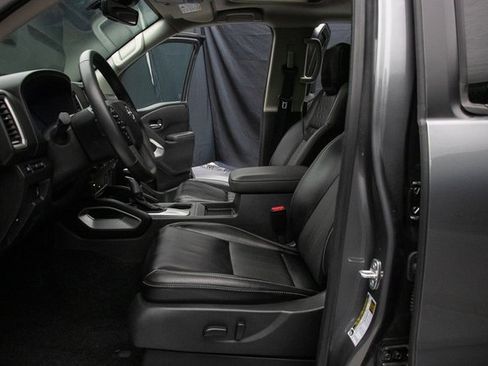 Used 2024 Nissan Frontier SL w/ Technology Package image 26