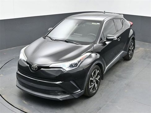 Used 2018 Toyota C-HR image 15