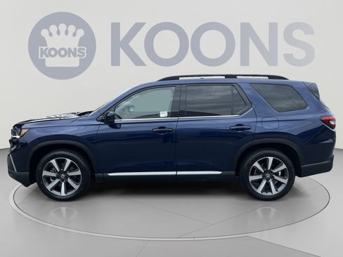 Used 2024 Honda Pilot Touring image 2