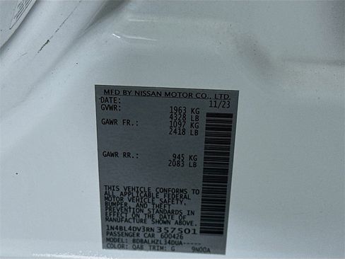 Used 2024 Nissan Altima 2.5 SV image 36