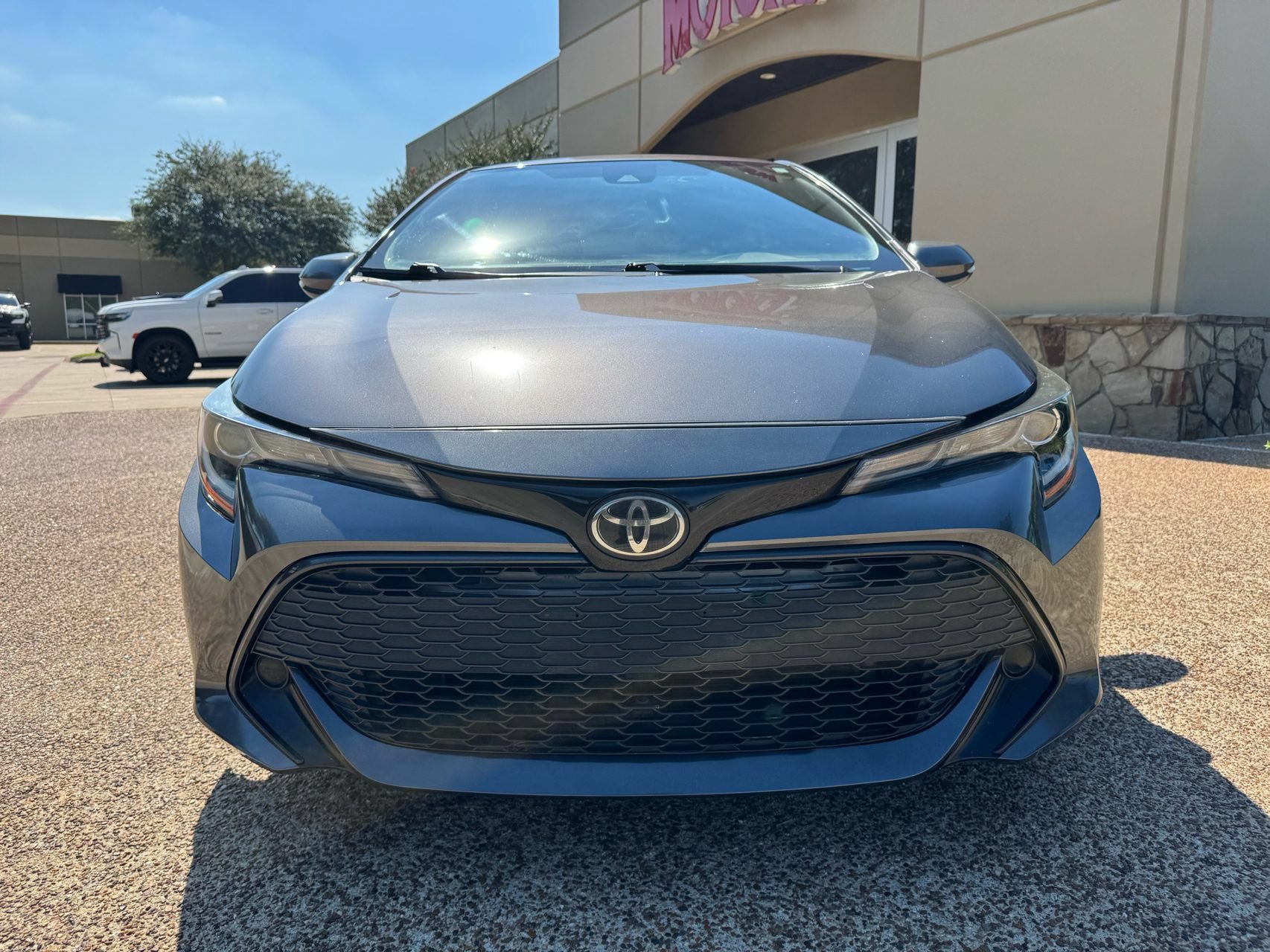 Used 2022 Toyota Corolla SE FWD image 3