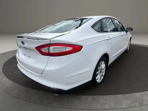 Used 2015 Ford Fusion S FWD image 5