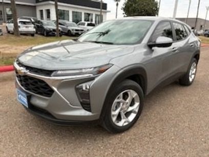 Used 2024 Chevrolet Trax LS w/ LS Convenience Package