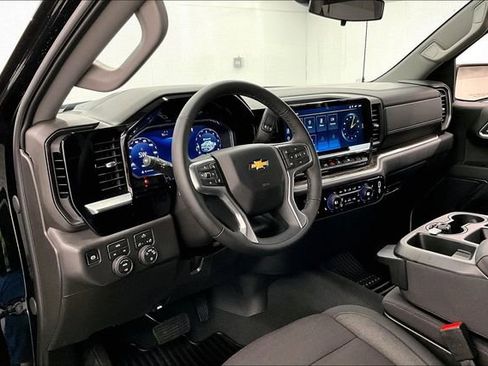 Used 2026 Chevrolet Silverado 1500 LT AWD/4WD image 17