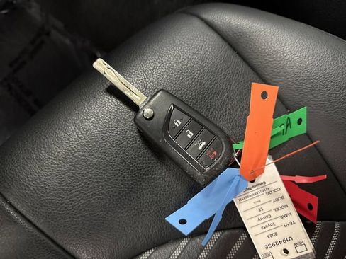 Used 2023 Toyota Camry SE image 22