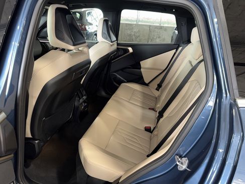 Used 2025 BMW X3 xDrive30i w/ Premium Package AWD/4WD image 15