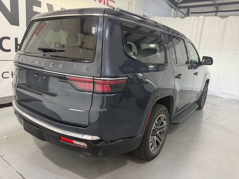 Used 2024 Jeep Wagoneer Series II AWD/4WD image 22