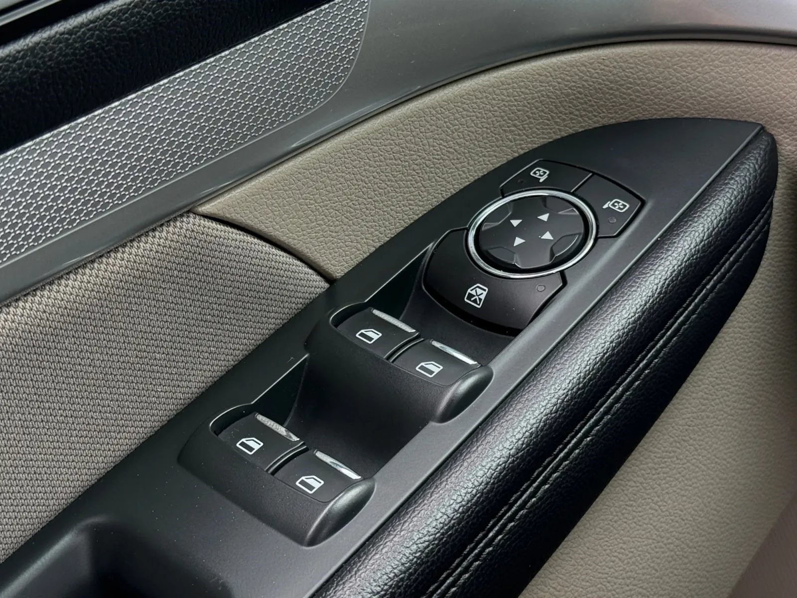 Used 2019 Ford Explorer 4WD image 39