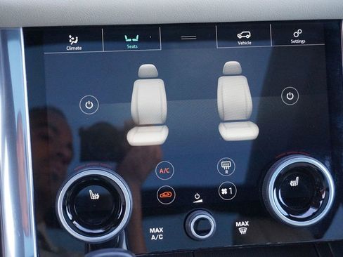 Used 2020 Land Rover Range Rover Sport HSE image 39