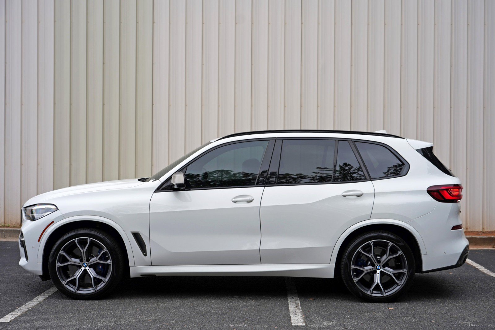 Used 2020 BMW X5 M50i AWD/4WD image 58