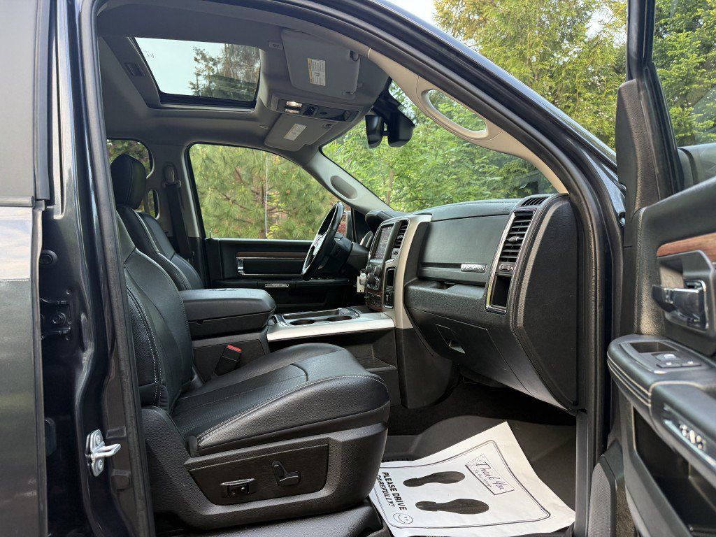 Used 2019 RAM 1500 Laramie AWD/4WD image 20