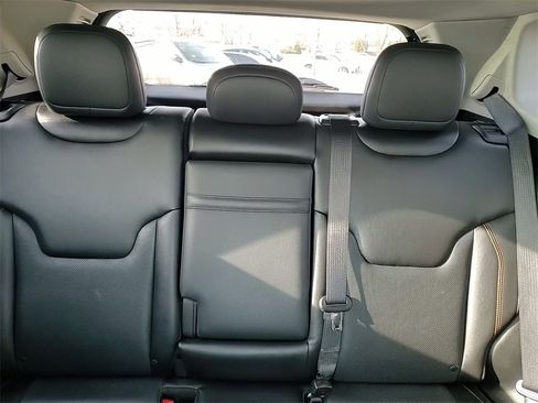 Used 2017 Jeep Compass Limited image 19