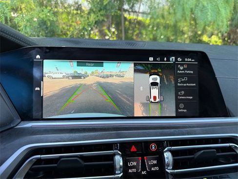 Used 2022 BMW X7 xDrive40i w/ M Sport Package image 20