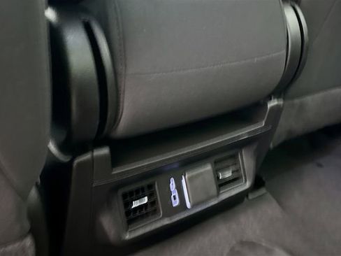 Used 2025 Chevrolet Silverado 1500 LT image 28