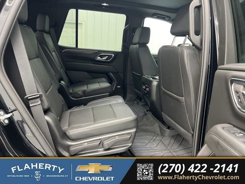 Used 2024 Chevrolet Tahoe LT w/ LT Signature Plus Package image 13