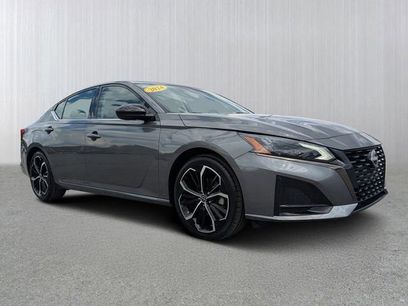 Used 2024 Nissan Altima 2.5 SR