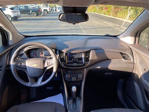 Certified 2020 Chevrolet Trax LT image 18