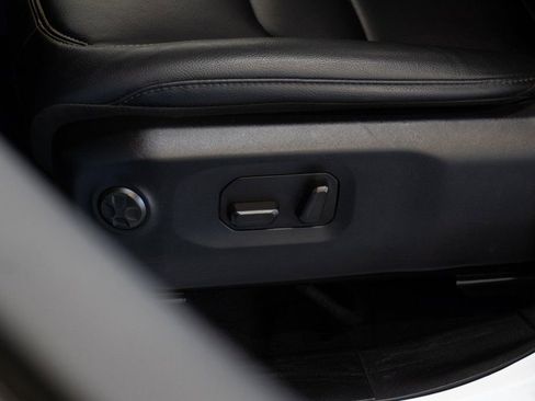 Used 2024 Jeep Gladiator Sport image 19