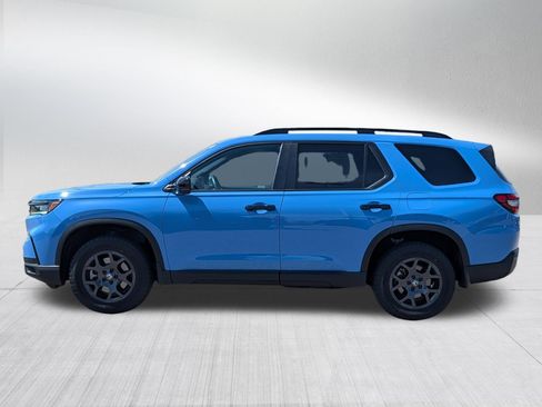 Used 2024 Honda Pilot TrailSport image 4