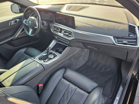 Used 2021 BMW X6 xDrive40i w/ M Sport Package image 16