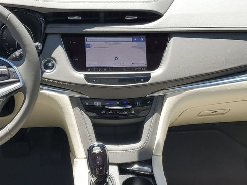 Certified 2024 Cadillac XT5 Premium Luxury w/ LPO, Floor Liner Package FWD image 25
