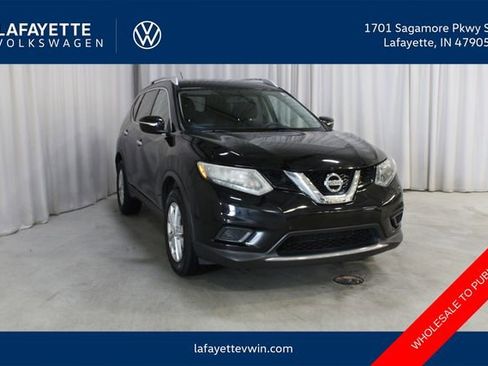 Used 2015 Nissan Rogue SV FWD image 1