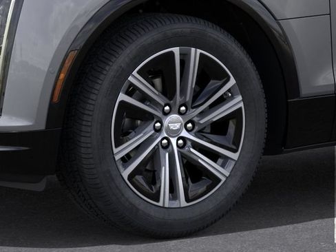 New 2026 Cadillac Lyriq Premium Luxury AWD/4WD image 9
