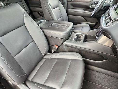 Used 2024 Chevrolet Tahoe Z71 w/ Luxury Package image 14