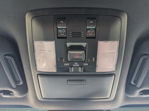 Certified 2023 Lexus GX 460 Premium AWD/4WD image 22