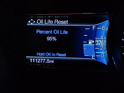 Used 2018 Ford Explorer XLT w/ Equipment Group 202A AWD/4WD image 26