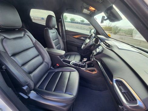 Used 2022 Chevrolet TrailBlazer ACTIV w/ Technology Package image 16