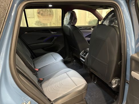 New 2026 Volkswagen Tiguan SE R-Line image 18