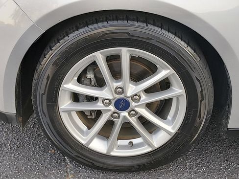 Used 2016 Ford Focus SE FWD image 18