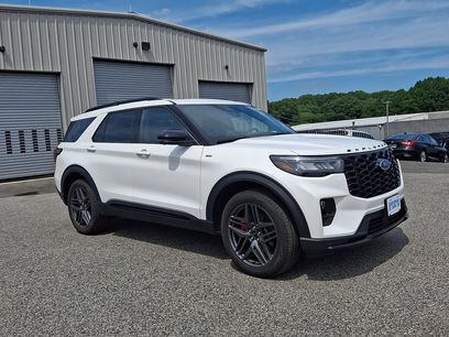 Used 2026 Ford Explorer ST-Line w/ ST-Line Street Pack