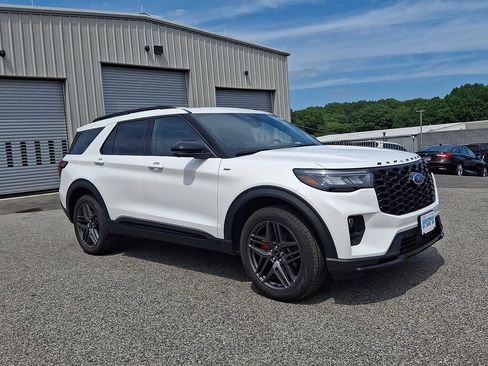 Used 2026 Ford Explorer ST-Line w/ ST-Line Street Pack AWD/4WD image 1