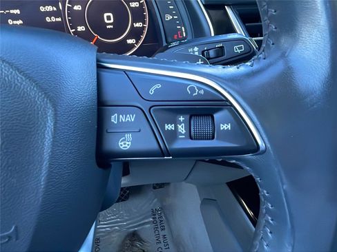 Used 2018 Audi Q7 3.0T Prestige w/ Prestige Package image 25