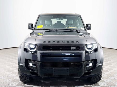 Used 2023 Land Rover Defender 110 X-Dynamic SE AWD/4WD image 2