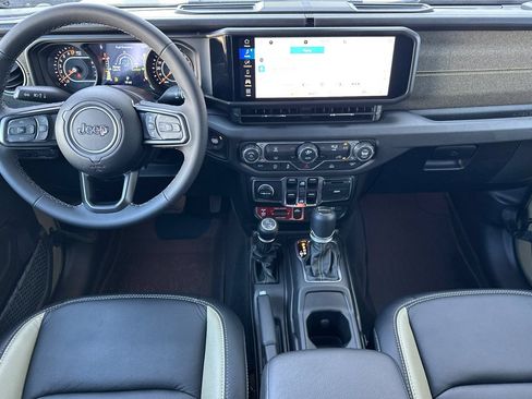 New 2026 Jeep Gladiator Willys AWD/4WD image 16