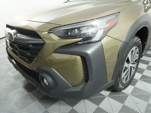 Used 2023 Subaru Outback Premium image 11