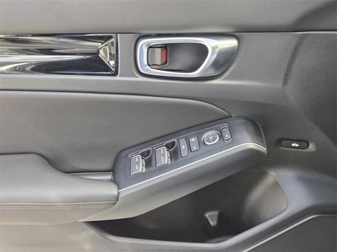 Certified 2025 Honda Civic Sport image 27