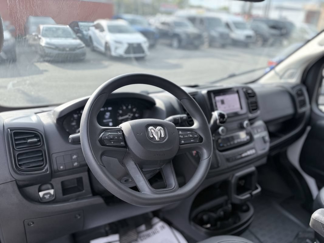 Used 2026 RAM ProMaster 2500 w/ Convenience Group FWD image 17