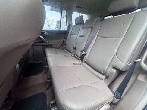 Used 2019 Lexus GX 460 Premium AWD/4WD image 18