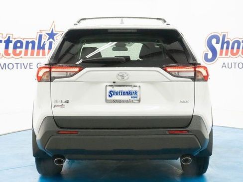 Used 2025 Toyota RAV4 XLE Premium image 6