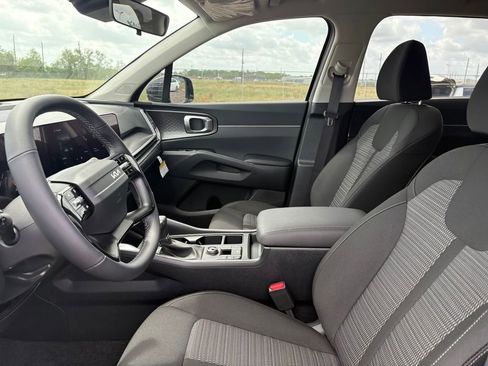 New 2026 Kia Sorento LX FWD image 10