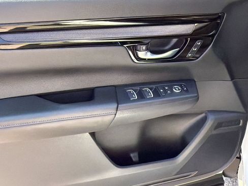Used 2025 Honda CR-V EX-L image 14