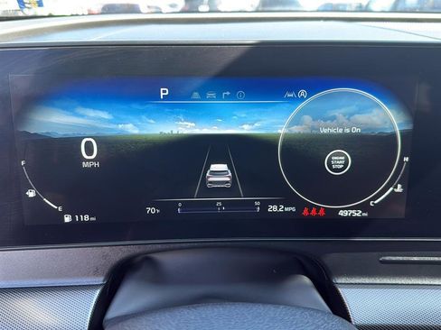 Used 2023 Kia Sportage SX image 3