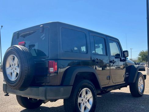 Used 2016 Jeep Wrangler Unlimited Sport w/ Quick Order Package 23S AWD/4WD image 5